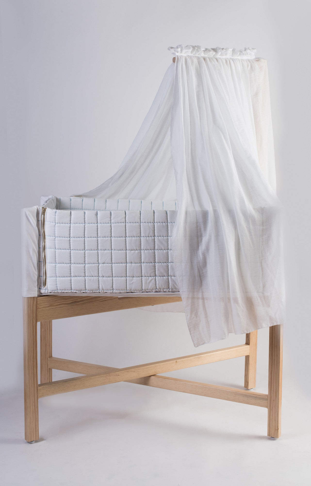 Mini Crib with Veil