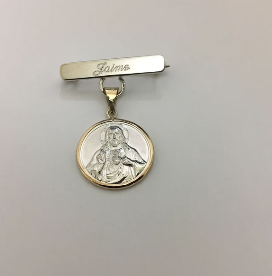 Broche de Plata con Medalla del Sagrado Corazón de Jesús Biselada 14k